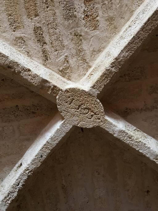 Stunning Medieval Getaway Vic-la-Gardiole Exterior photo